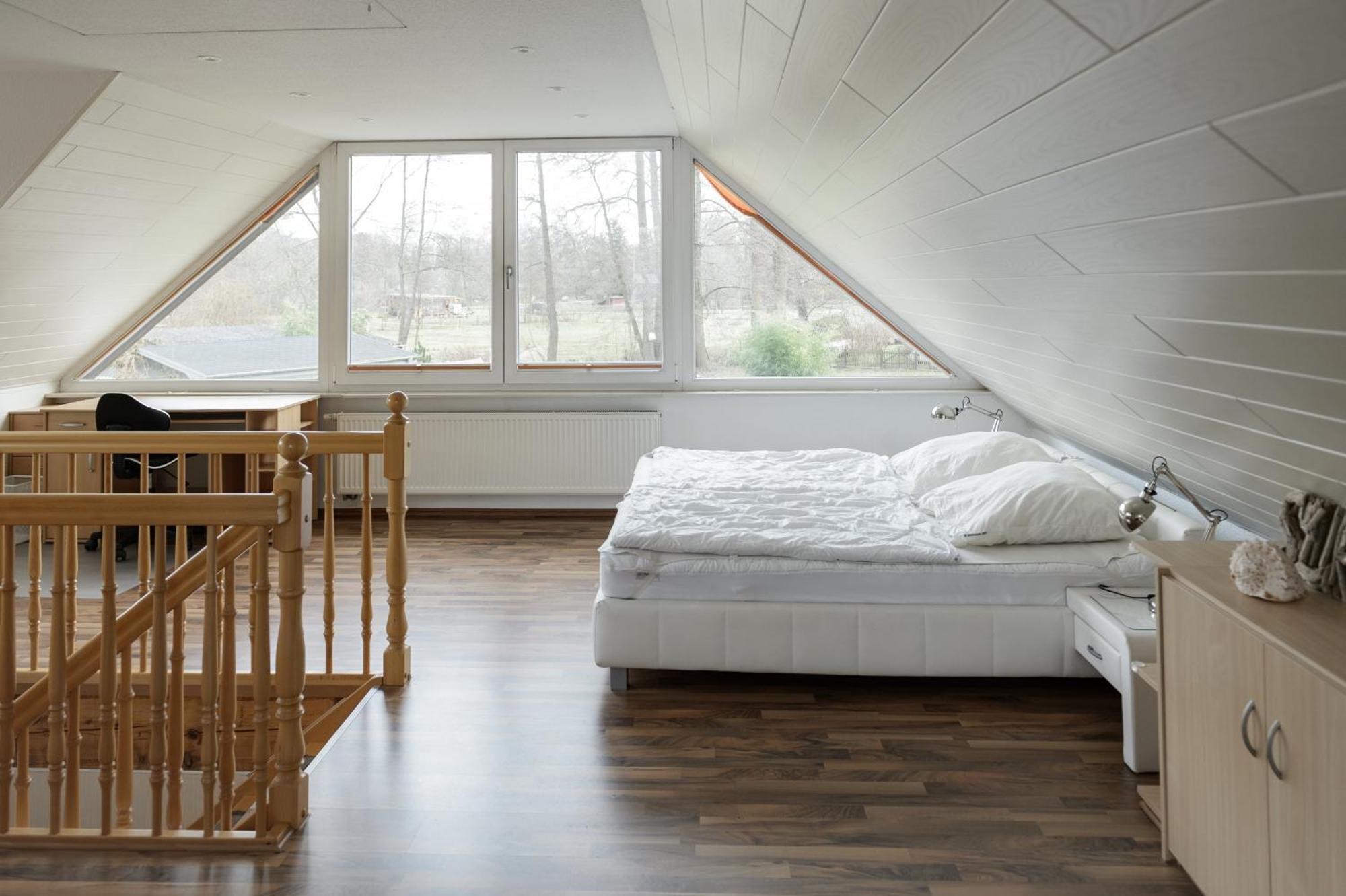 ברלין Ferienhaus Direkt An Der Spree Mit Whirlpool Und Sauna מראה חיצוני תמונה